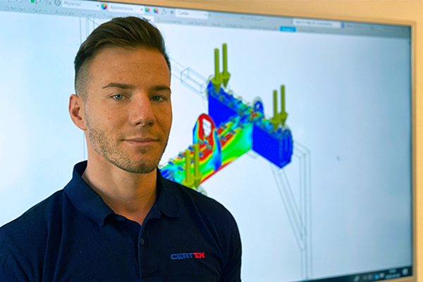 Adam Johansson, konstruktör på CERTEX | © CERTEX Svenska AB Adam Johansson, konstruktör på CERTEX | © CERTEX Svenska AB